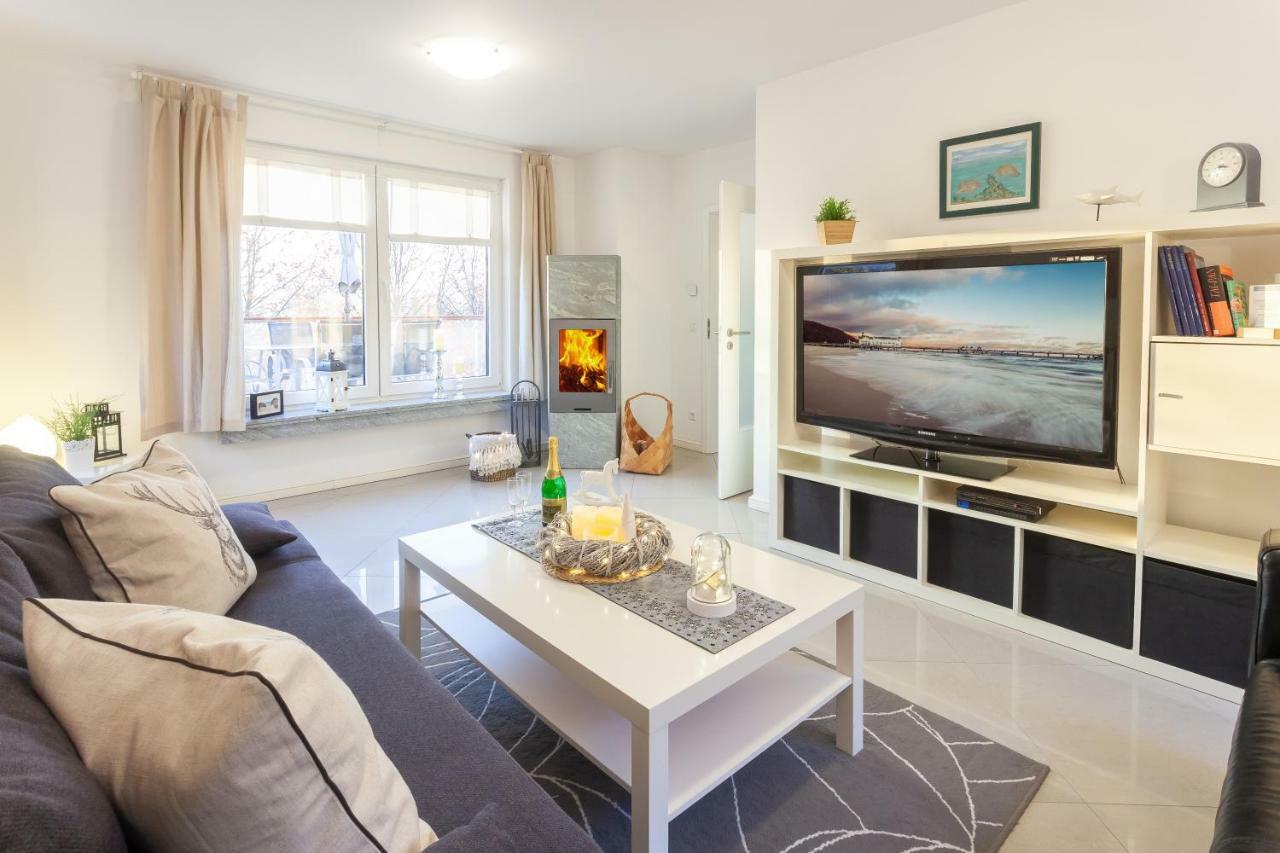 Strandhaus Manatee Mit Sauna Und Kamin Sellin  Exteriör bild